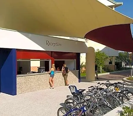 Hotel Gracious 3 Flat With Pool Bibione