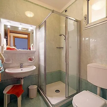 Gracious 3 Flat With Pool Hotel 3*