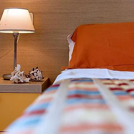 Gracious 3 Flat With Pool Hotel