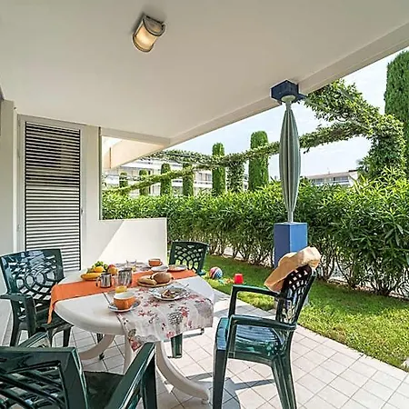 Gracious 3 Flat With Pool